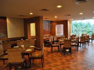 Jade Beach Resort Tirupporur Ngoại thất bức ảnh